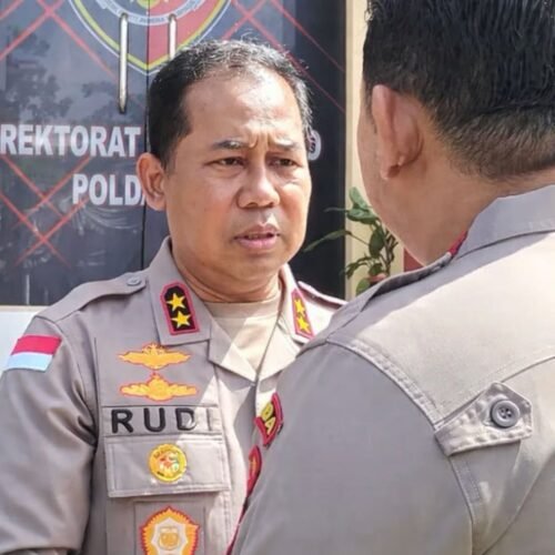 52f3a39e-568f-4557-a3e3-b32a972de3ee