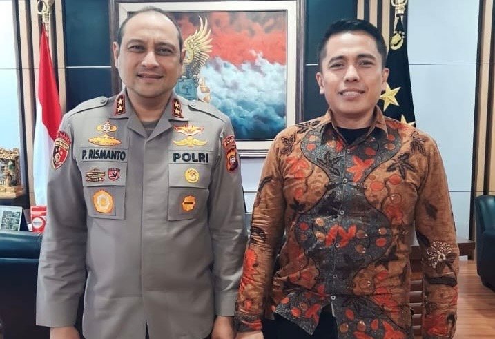 fac2bd97-e4c1-41dd-adc1-d6fcb935de8d